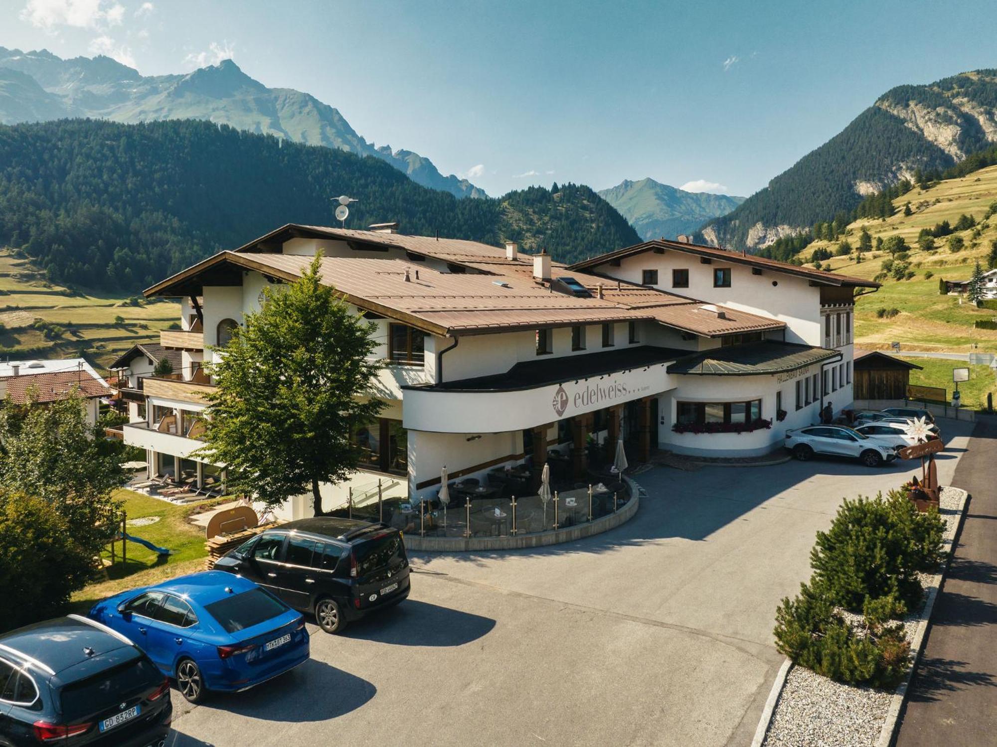 Hotel Edelweiss Superior Nauders Exterior photo