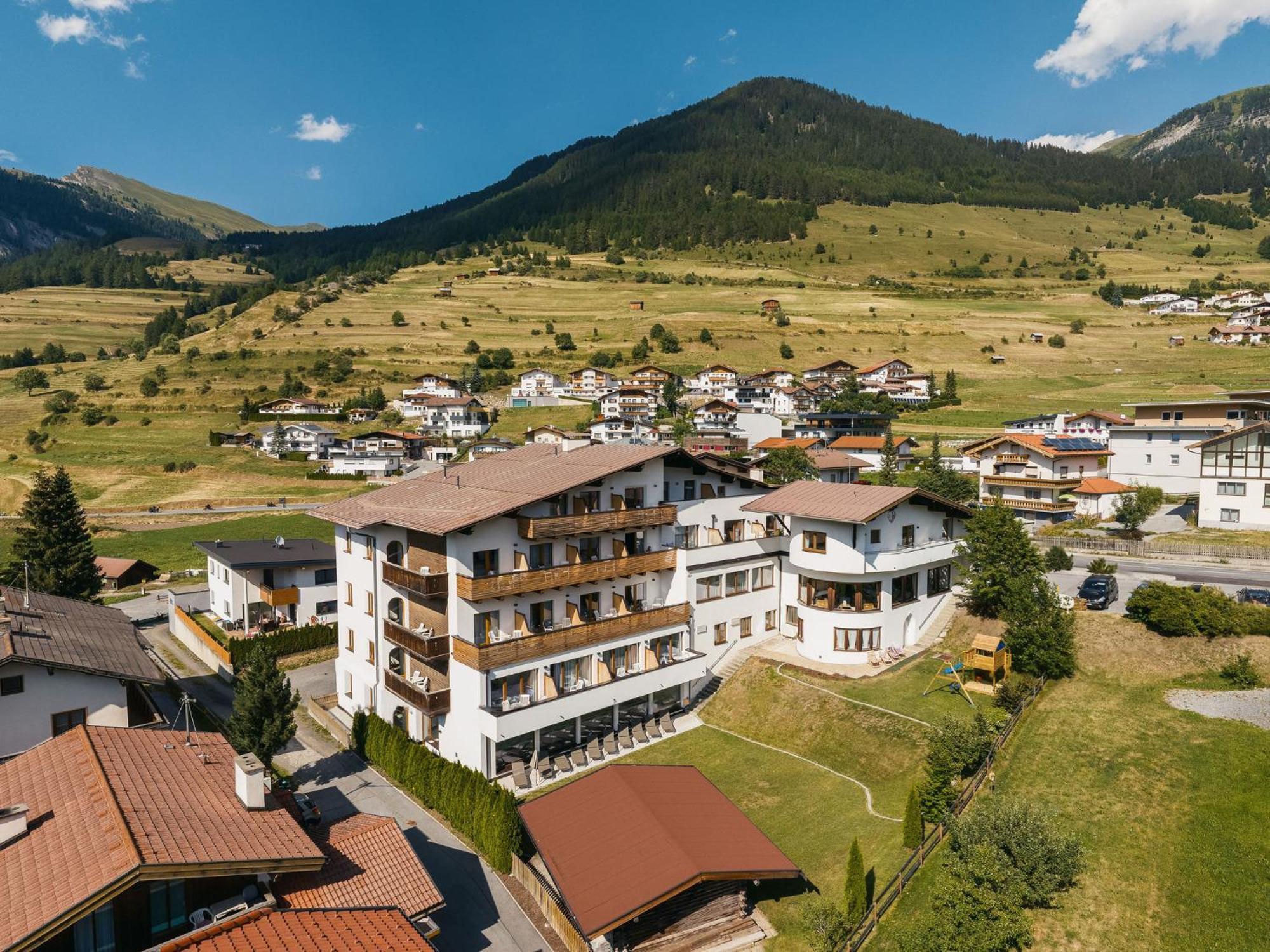 Hotel Edelweiss Superior Nauders Exterior photo